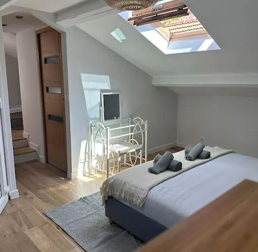 Maison De Ville 65 M2 Proche Paris